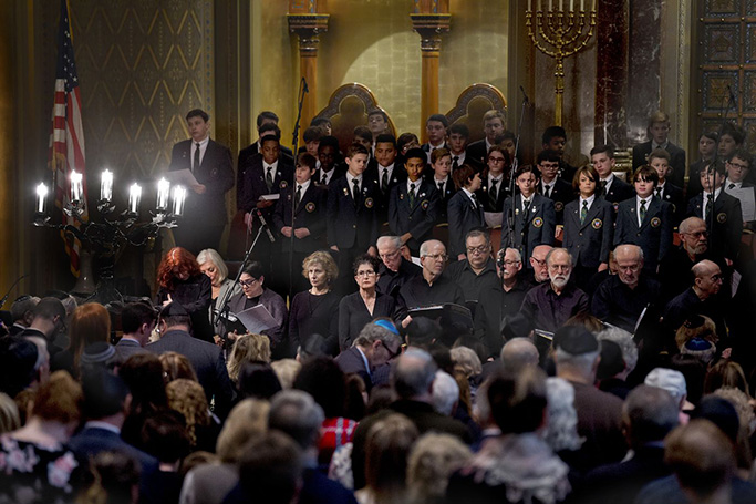 At Philadelphia’s annual Holocaust remembrance, fresh heartache over California synagogue shooting