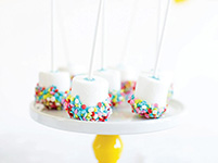 This Week's Nosh: Confetti Marshmallow Pops